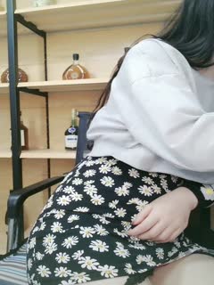 599外射漂亮蜜桃臀健身女神